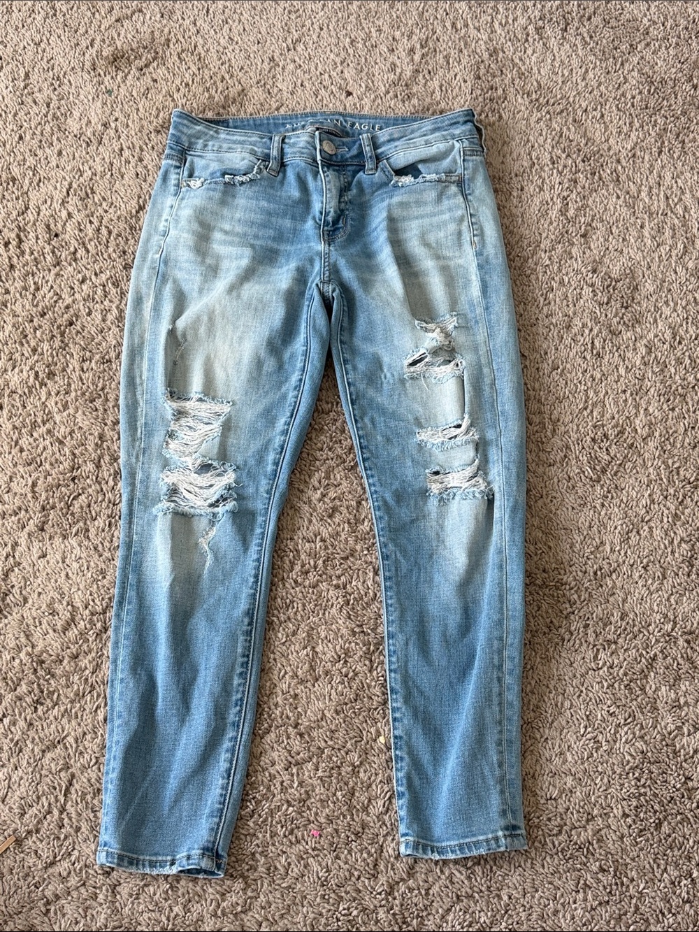 American Eagle Outfitters Light Blue Distressed Skinny Jeans